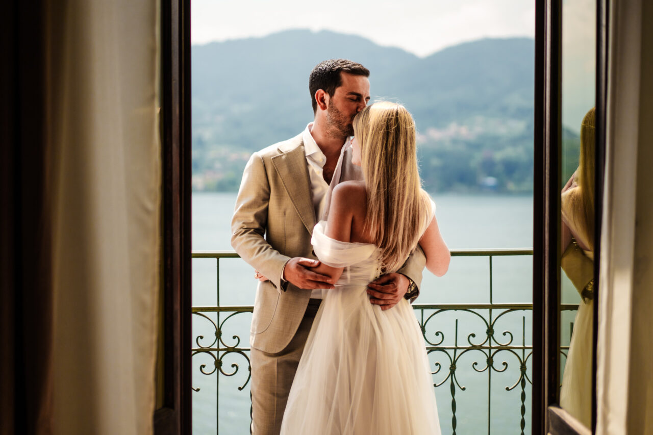 Wedding photo at Grand Hotel tremezzo, Lake Como.