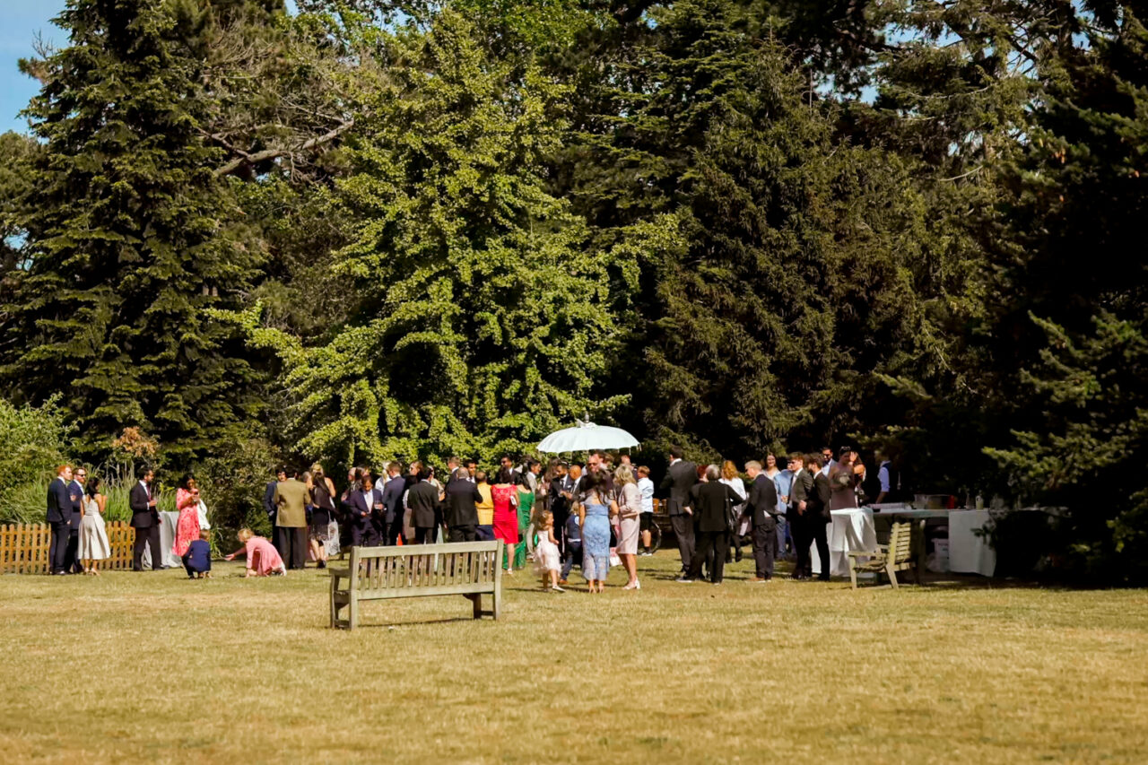 Kew Gardens Wedding Photos - A wedding reception in the botanic gardens.