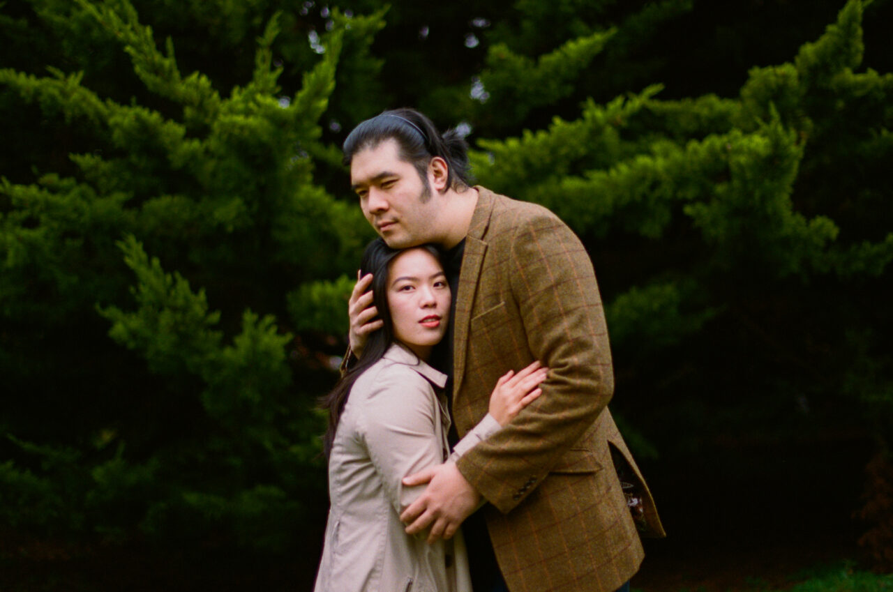 Pre-wedding photo at Cambridge Botanic garden.